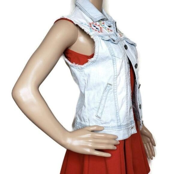 Bullhead Denim Co. Womens Sm Denim Vest Aztec Embroidery Sleeveless Jacket vest - Picture 9 of 9